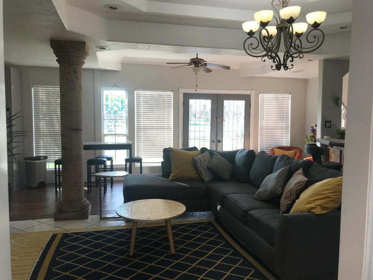Cheerful 4 Bedroom Home With Pool And Bbq Area With 5Th Bedroom Option 브라운즈빌 외부 사진